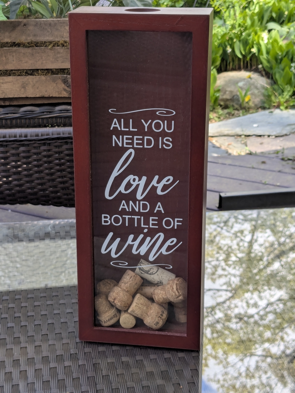 ALL YOU NEED IS LOVE AND A BOTTLE OF WINE Cork box Showcase